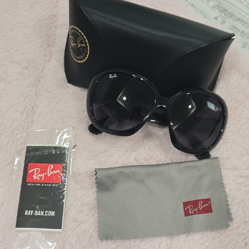 Ray-Ban Black Glossy Oversized Round Sunglasses